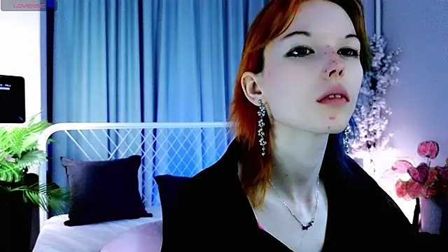 Snapshot of Kiara_Dream chatting on July 17, 10:14 pm Kiara Dream online show from July 17, 10:14 pm