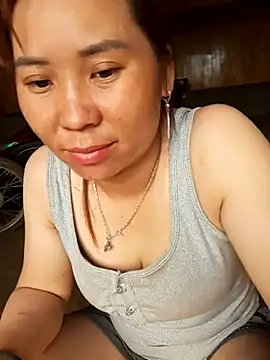 Snapshot of Mpchaola chatting on May 7, 1:33 am Mpchaola online show from May 7, 1:33 am