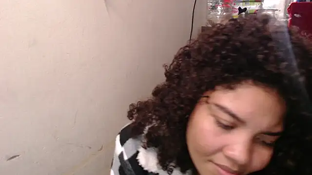 Snapshot of madelene chatting on May 20, 1:34 am madelene online show from May 20, 1:34 am