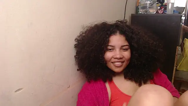 Snapshot of madelene chatting on June 4, 3:56 am madelene online show from June 4, 3:56 am