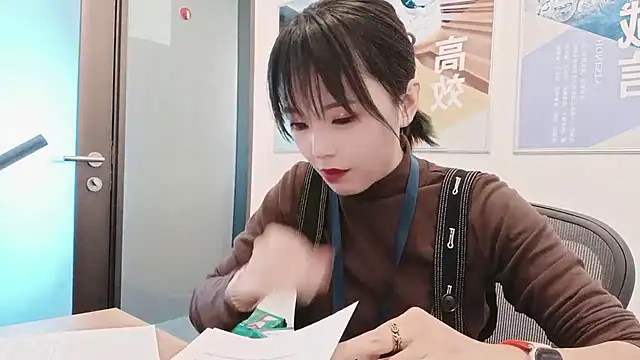 Snapshot of KKMM168 chatting on October 29, 2:36 am KKMM168 online show from October 29, 2:36 am