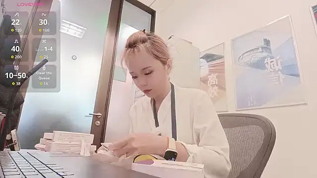 Snapshot of KKMM168 chatting on February 27, 2:11 am KKMM168 online show from February 27, 2:11 am