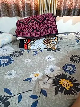 Snapshot of Queen_Nora chatting on May 6, 9:47 am Queen Nora online show from May 6, 9:47 am