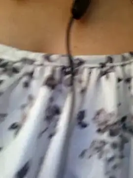 Snapshot of Queen_Nora chatting on June 2, 5:31 am Queen Nora online show from June 2, 5:31 am