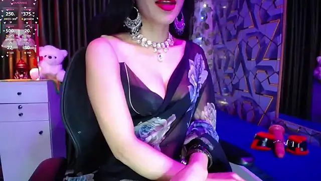 Snapshot of heyy_kiran chatting on June 29, 10:32 pm heyy kiran online show from June 29, 10:32 pm