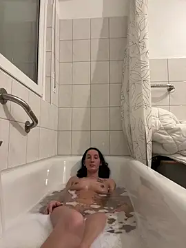 Emilia Mausi online show from March 27, 9:03 pm