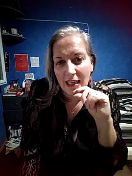 Snapshot of Feelineducentre chatting on October 7, 9:23 pm Feelineducentre online show from October 7, 9:23 pm