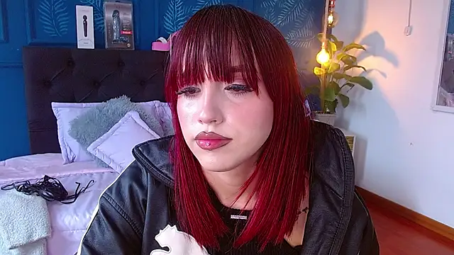 Snapshot of zohet_kriss chatting on July 25, 2:58 pm zohet kriss online show from July 25, 2:58 pm