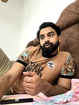 hottestboy03 online show from October 31, 5:30 am