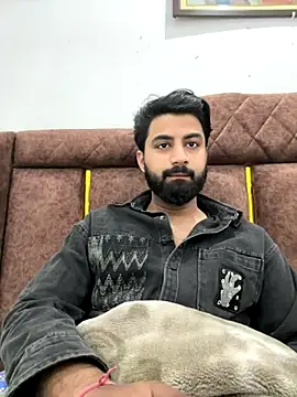 hottestboy03 online show from January 9, 5:32 am