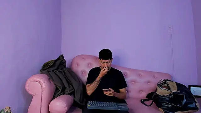 Snapshot of AxelAndJeremy chatting on September 14, 3:16 am AxelAndJeremy online show from September 14, 3:16 am