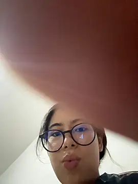 Caitlin Cat online show from October 6, 12:30 am