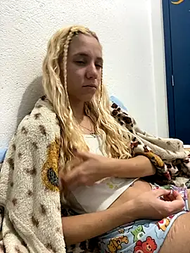 Bruna551 online show from November 6, 3:18 am