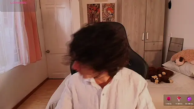 Nude Boy18 online show from December 14, 9:30 pm