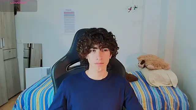 Nude Boy18 online show from February 21, 12:44 am