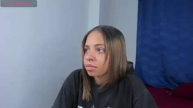 yumi hanna online show from March 12, 3:12 am