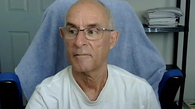 funone1999 online show from October 23, 6:50 pm