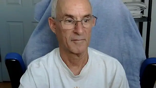 funone1999 online show from October 24, 9:22 pm