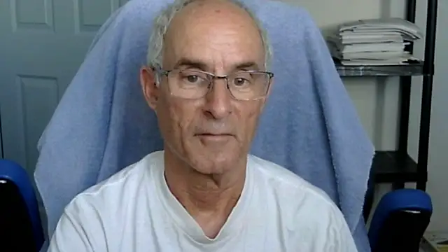 funone1999 online show from November 26, 9:38 pm