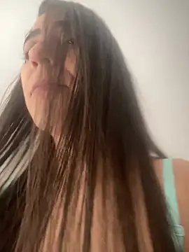 lucioliveira online show from February 9, 5:06 pm