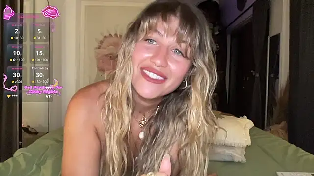 GoddessDove online show from March 30, 12:39 pm