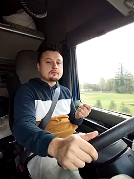 Snapshot of Amberdual chatting on October 27, 7:12 am Amberdual online show from October 27, 7:12 am