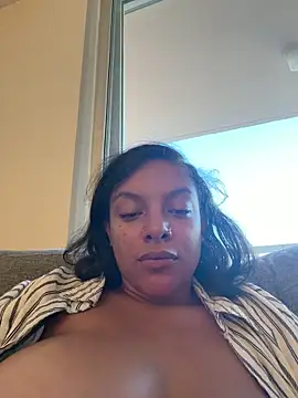 Snapshot of allybluee777 chatting on June 17, 6:20 pm allybluee777 online show from June 17, 6:20 pm