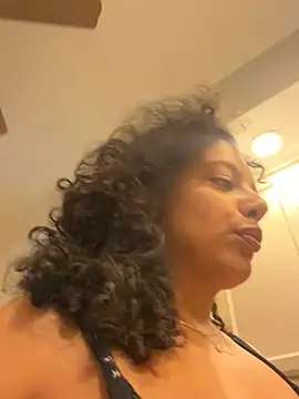 Snapshot of allybluee777 chatting on July 21, 2:19 pm allybluee777 online show from July 21, 2:19 pm