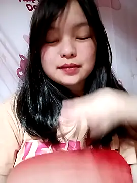 XoiXoi232 online show from March 4, 9:37 am