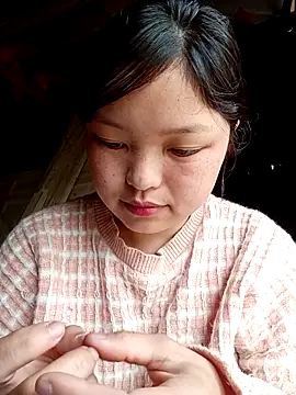 XoiXoi232 online show from April 1, 2:01 am