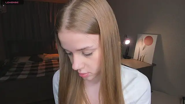 OdellaFrake online show from November 21, 7:34 pm