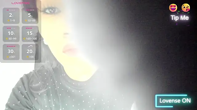 Snapshot of samara_novice18 chatting on June 16, 8:00 pm samara novice18 online show from June 16, 8:00 pm