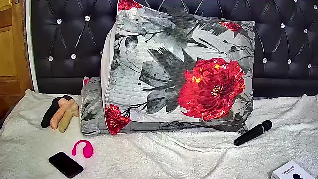 blueyXxX online show from October 25, 12:07 am