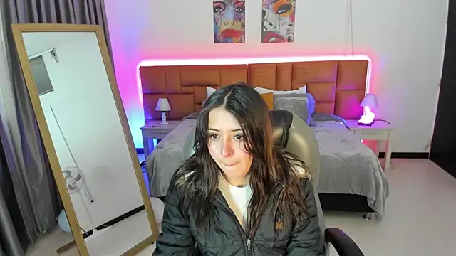 Catti Brie online show from April 17, 11:24 am