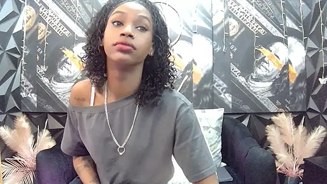 Lilmisbaddyxxx online show from October 21, 7:25 pm
