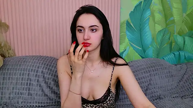 Snapshot of Elizabeth_Meyer chatting on April 18, 5:33 am Elizabeth Meyer online show from April 18, 5:33 am