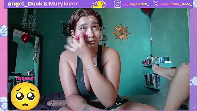 Angel Duck online show from April 14, 6:03 pm