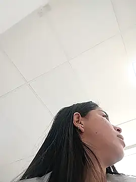 Snapshot of NatashaRose18 chatting on October 30, 3:24 pm NatashaRose18 online show from October 30, 3:24 pm