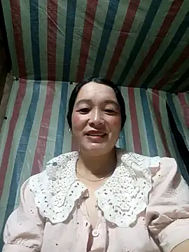 Snapshot of Bliss_rose chatting on September 30, 11:32 pm Bliss rose online show from September 30, 11:32 pm