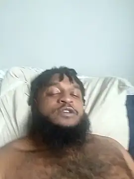 Snapshot of Longthickdick33 chatting on November 6, 8:15 am Longthickdick33 online show from November 6, 8:15 am