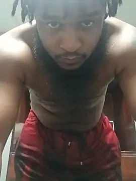 Snapshot of Longthickdick33 chatting on November 8, 2:34 am Longthickdick33 online show from November 8, 2:34 am