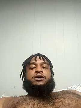 Snapshot of Longthickdick33 chatting on November 8, 4:40 pm Longthickdick33 online show from November 8, 4:40 pm