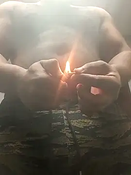 Snapshot of Longthickdick33 chatting on November 14, 6:39 pm Longthickdick33 online show from November 14, 6:39 pm