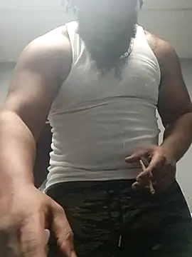 Snapshot of Longthickdick33 chatting on November 23, 6:35 am Longthickdick33 online show from November 23, 6:35 am