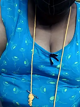 Snapshot of TAMIL_ELAKKIYA chatting on September 20, 6:53 pm TAMIL ELAKKIYA online show from September 20, 6:53 pm