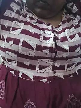 Snapshot of TAMIL_ELAKKIYA chatting on July 25, 4:26 pm TAMIL ELAKKIYA online show from July 25, 4:26 pm