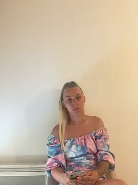 BrumeLove online show from July 6, 9:06 am