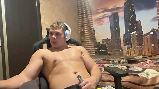 MusclePhantom online show from October 22, 8:08 pm