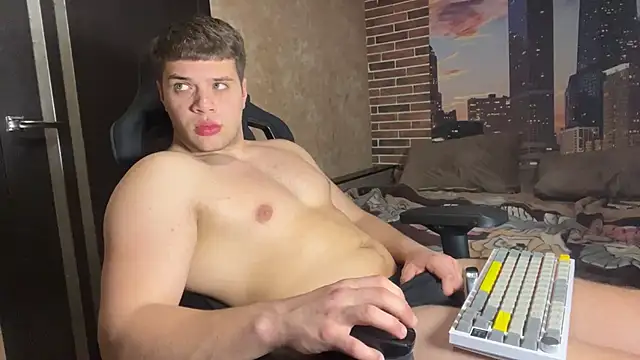 MusclePhantom online show from April 17, 8:34 pm