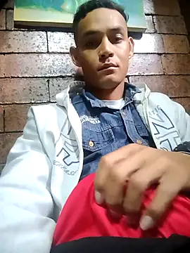 Snapshot of Jose9727 chatting on October 29, 1:24 pm Jose9727 online show from October 29, 1:24 pm